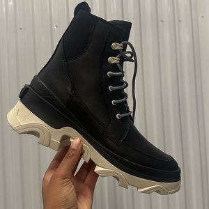 Sorel brex boot black size 8.5